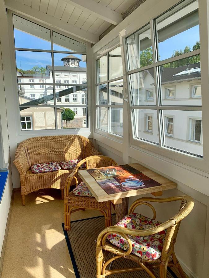 Villa-Rosengarten-Ferienwohnung-Baumhaus-Mit-Seeblick ซาสนิทซ์ ภายนอก รูปภาพ