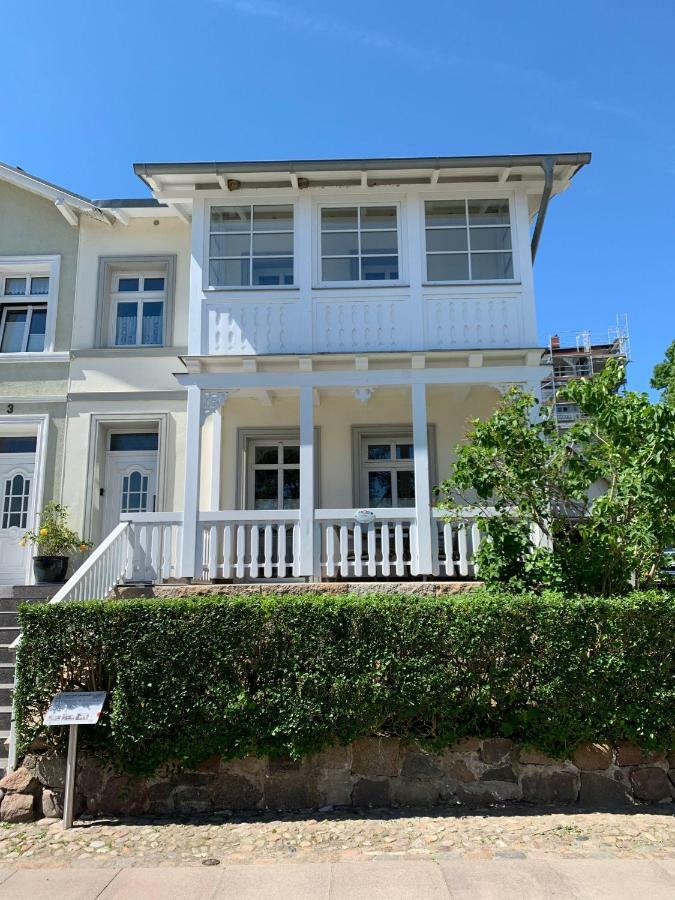 Villa-Rosengarten-Ferienwohnung-Baumhaus-Mit-Seeblick ซาสนิทซ์ ภายนอก รูปภาพ